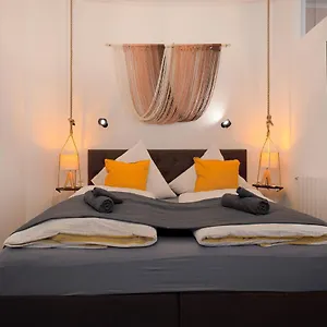  Apartment Blue Chili 32 - Stadtwohnung Fuer 3 Modern Zentral Karlshorst Wlan